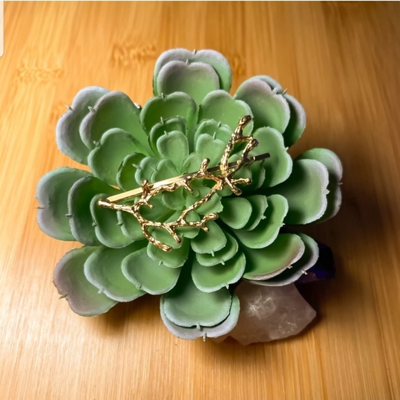 *Twiggy* Branch Hair Clip - Picture 2 of 3